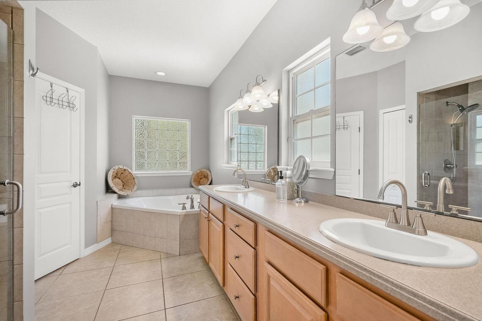 Pool + Hot Tub, Dock, Fishing, Near Beach! St. Augustine Εξωτερικό φωτογραφία